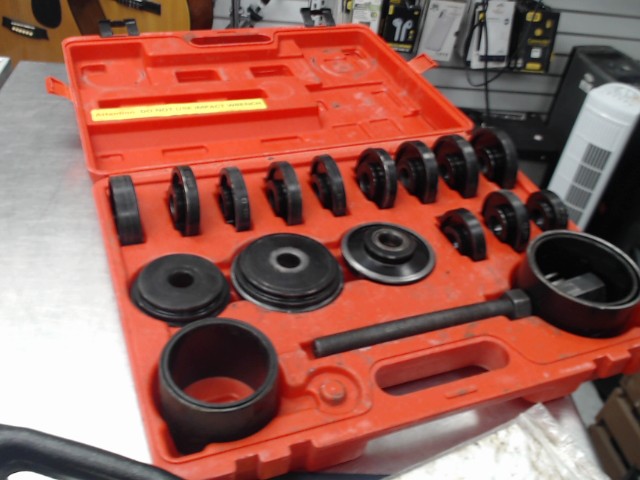 Bearing removal adapter
