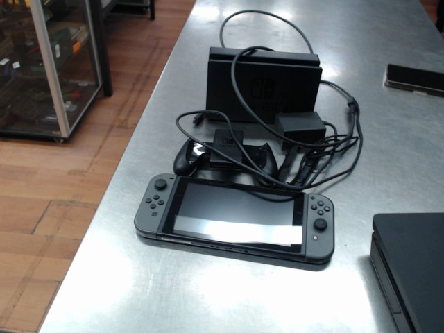 Nitendo switch avec dock et fils