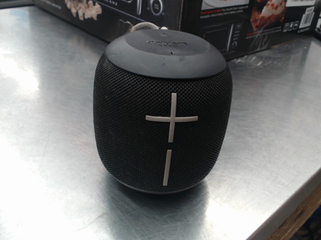 Speaker bluetooth noir portable