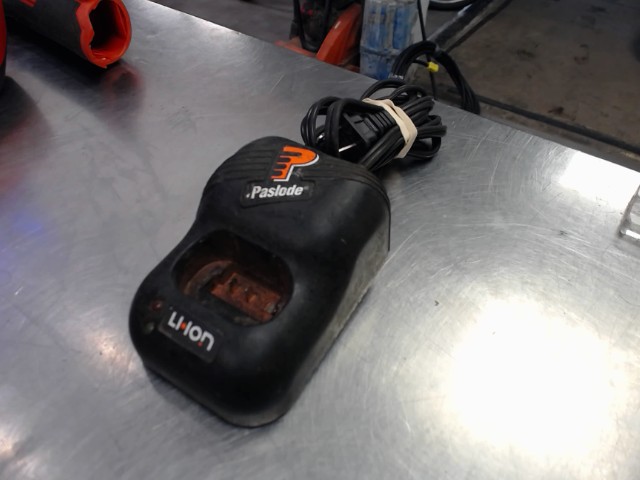 Chargeur paslode