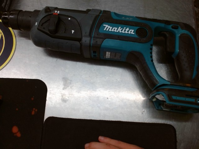 Hammerdrill makita (tom)
