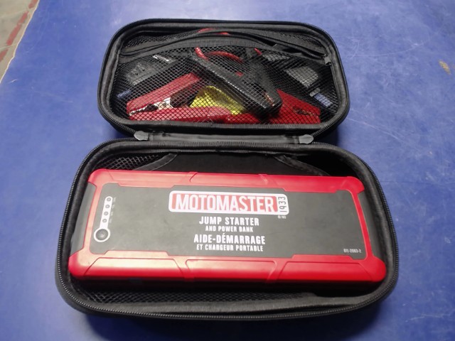 Aide-demarrage et chargeur portatif +acc