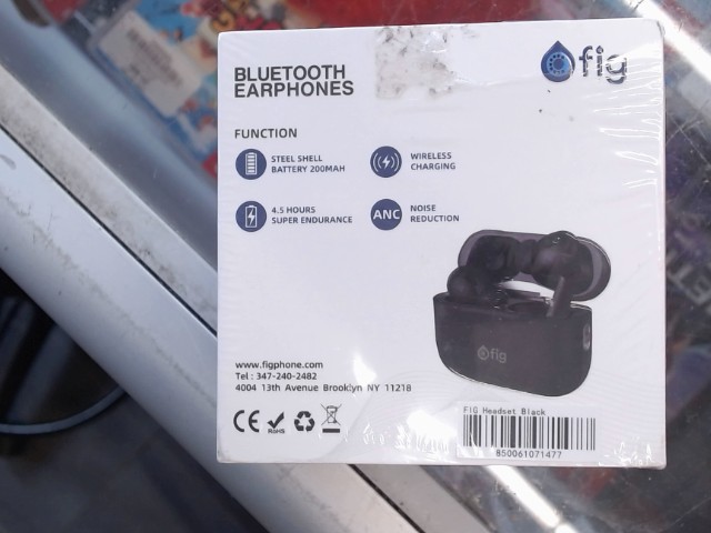 Bluetooth earbud fig