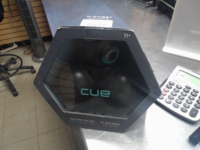 Robot cue dans boite
