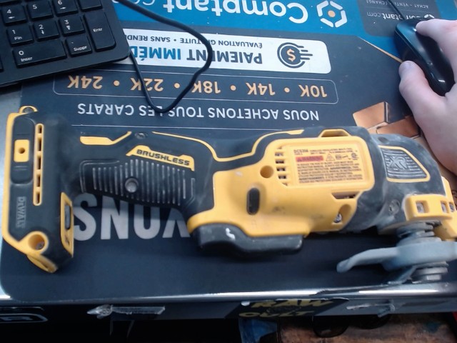 Cordless oscillating multi-tool