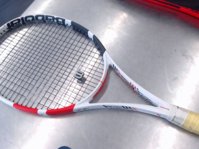 Raquette de tennis babolat pure strike