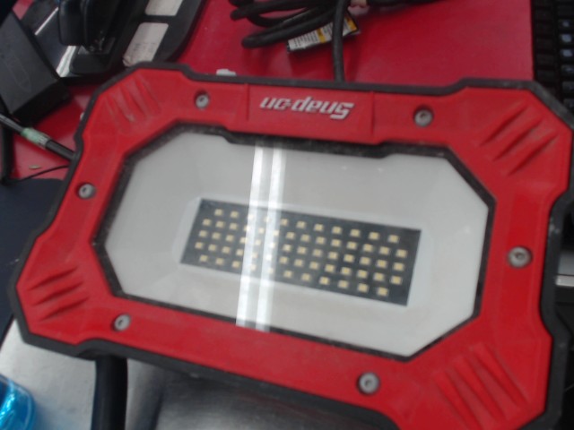 Worklight 2700 lumens