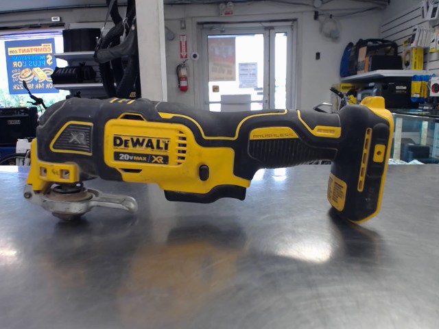 Multi-tool dewalt