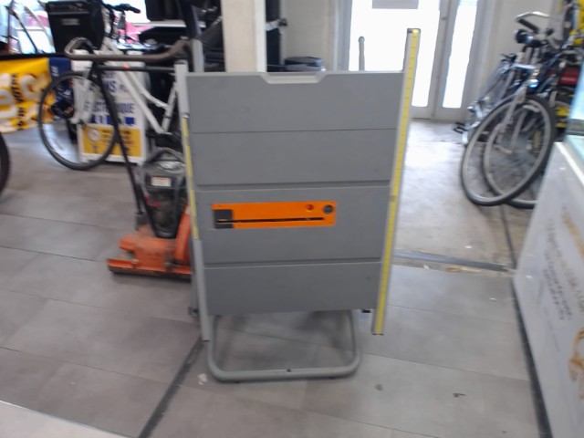 Table saw 10 inch avec support