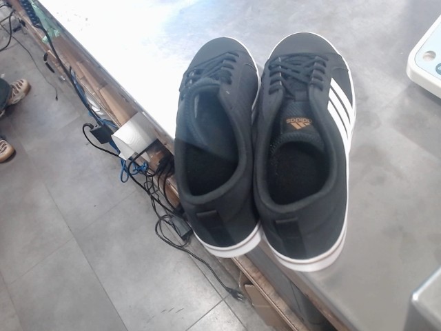 Shoes black adidas