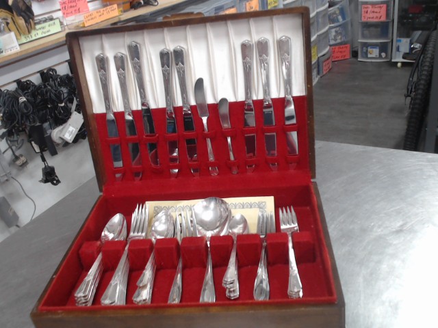 Kit coutellerie stainless(52mcx)+case