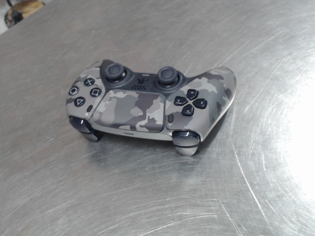 Manette de playstation 5 camo