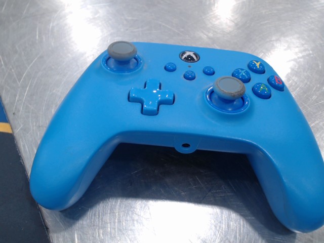Manette de xbox one a fil