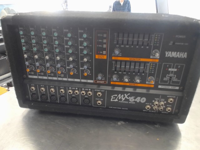 Mixer yamaha 6-channel power amp