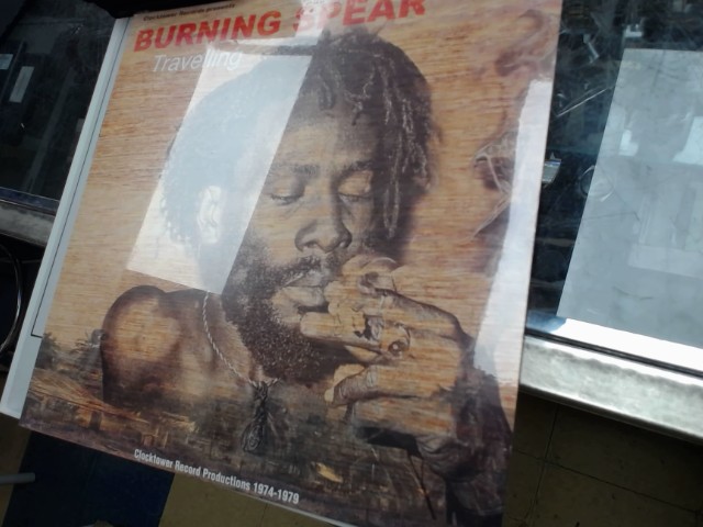Travelling vinyl