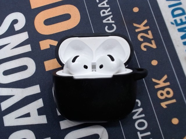 Airpods 4 + case noir