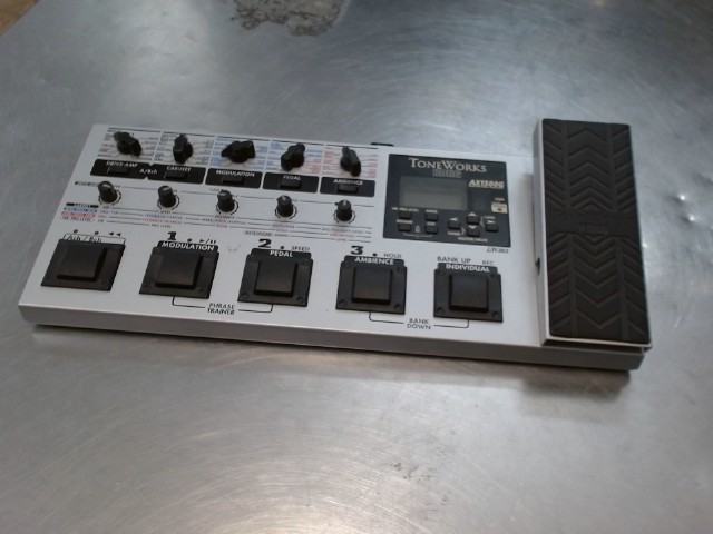 Pedal multi effect no chrg