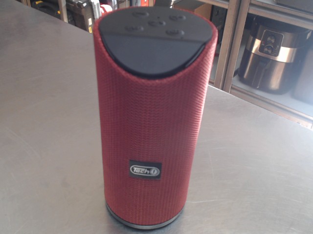 Speaker bluetooth rouge