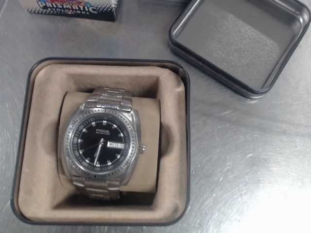 Montre fossil
