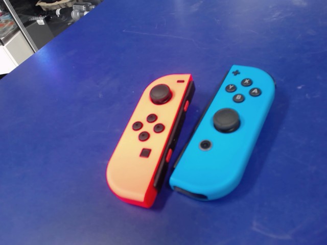 Paire de joycons comme neufs