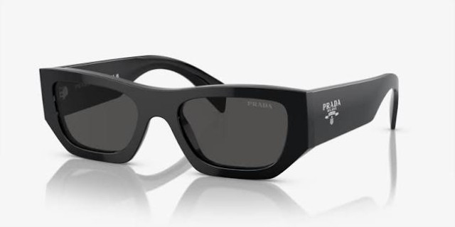 Lunettes de soleil prada