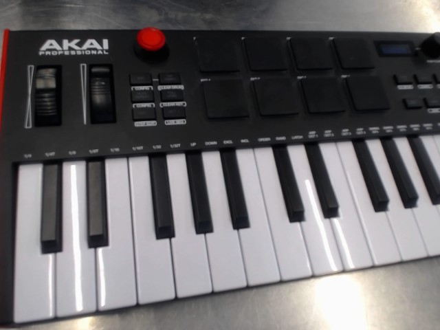 Akai mpk mini plus