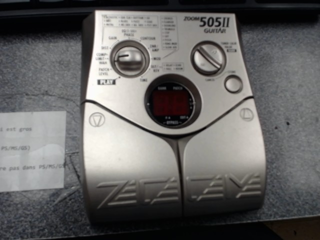 Pedal guitar multi effet