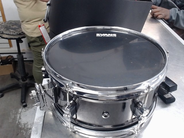 Snare 12x6'' black nickel over steel