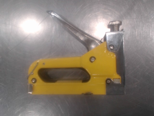 Agrafeuse manuelle 3-en-1