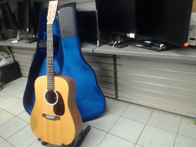 Martin d-x2e dreadnought