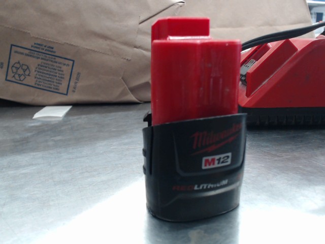 Batterie m12 2ah