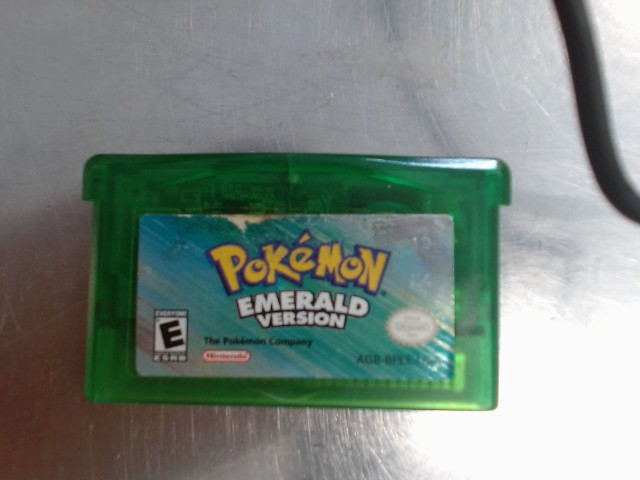 Pokemon emerald
