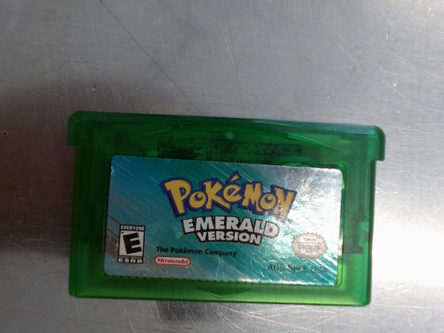 Pokemon emerald