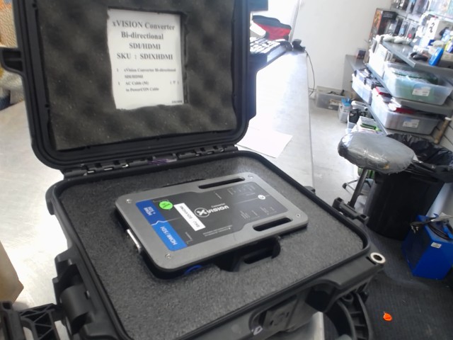 Convitersseur hd/sdi video distribution