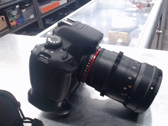 Camera canon avec batterie externe