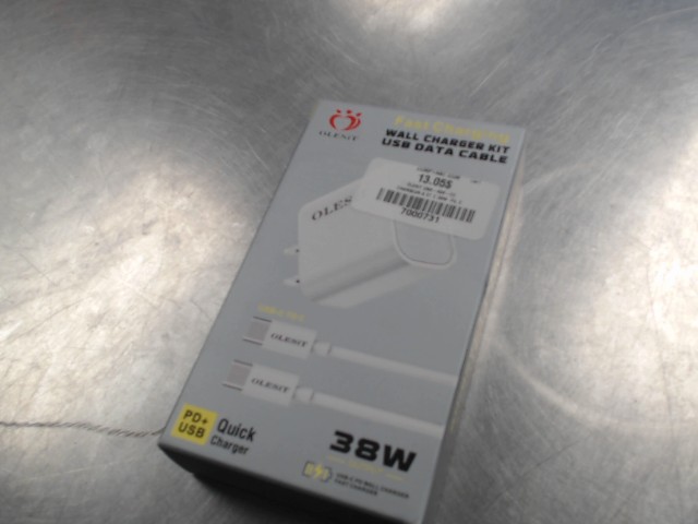 Bloc usb + fil usb-c neuf en boite