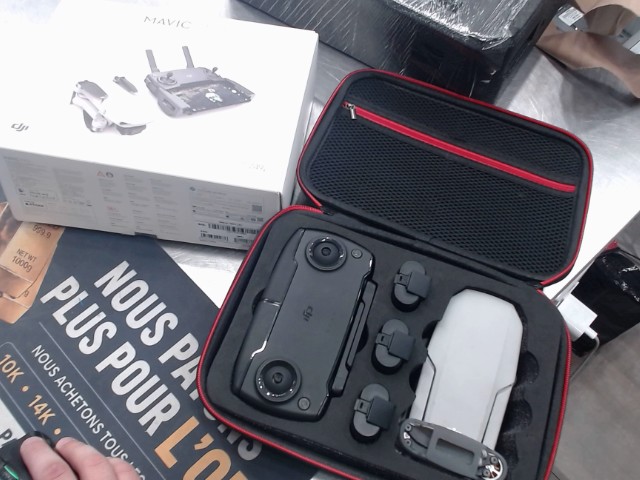 Drone + manette / acc boite