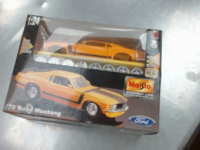 Maisto 70 boss mustang