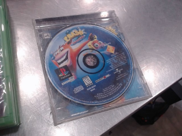 Crash bandicoot warped pas vrai case