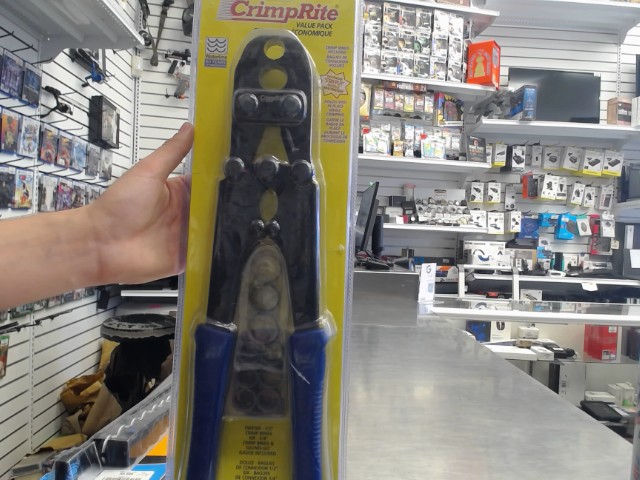 Outil de sertissage