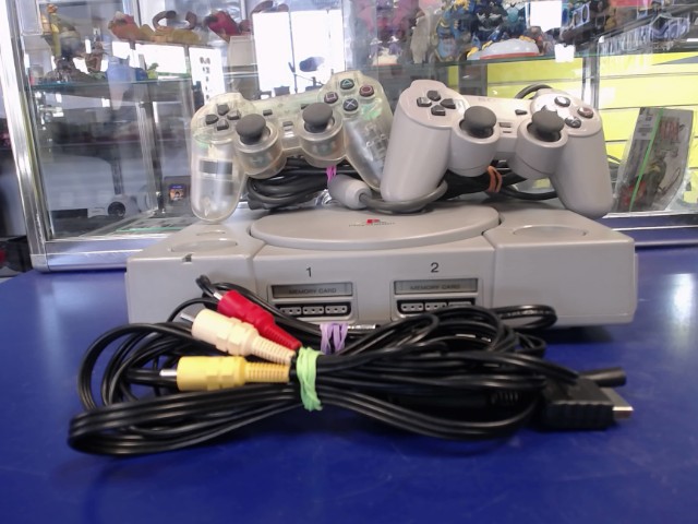 Console +accessoires 2 manettes