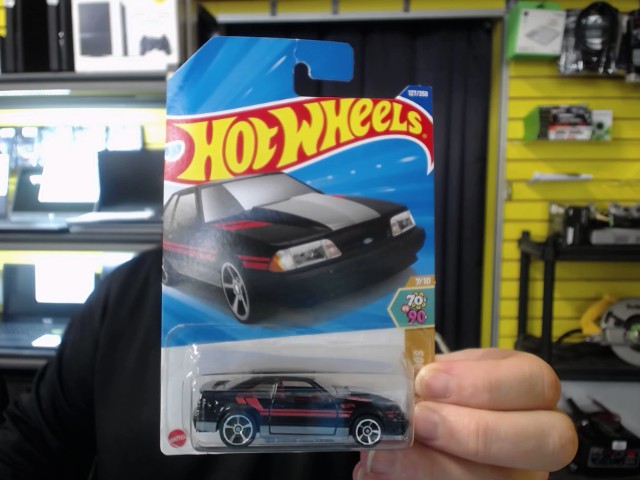 Hotwheel 92 ford mustang