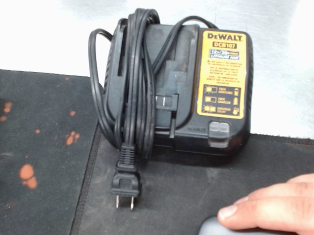 Chargeur dewalt