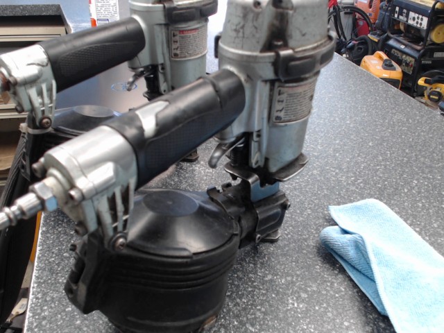 Nv45ab2m 1-3/4 in coil roofing nailer