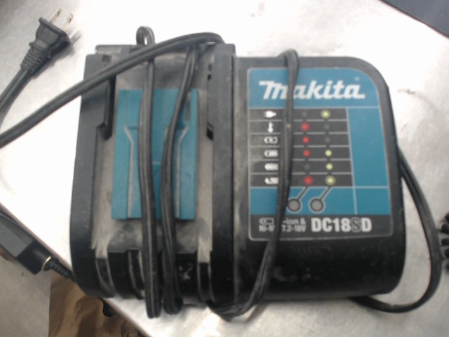 Chargeur de batt makita used