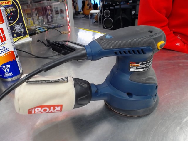 Palm sander a fil