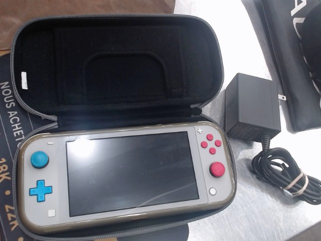 Switch lite+etuit+chargeur