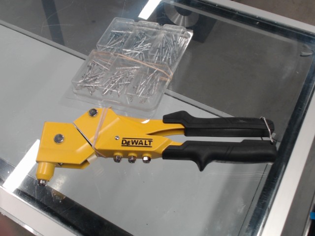 Dewalt riveting tool
