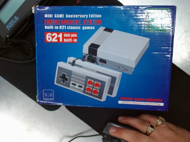 Mini console 621 jeux dans boite