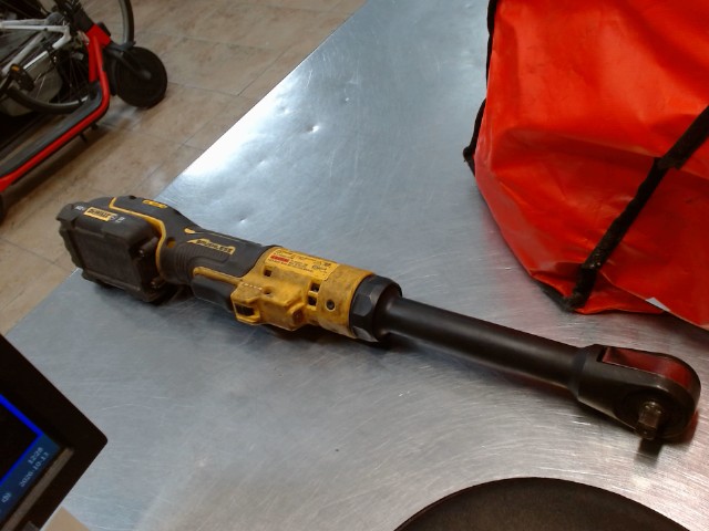 Ratchet dewalt + batt 3ah